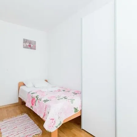 Apartman Budimir - Two Bedroom With Balcony *