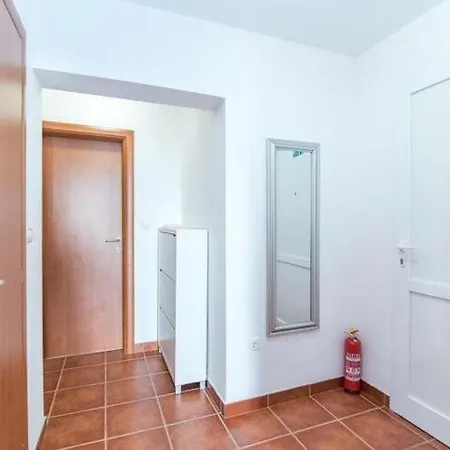 Budimir - Two Bedroom With Balcony Apartman Supetar