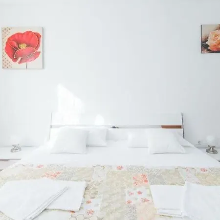 Budimir - Two Bedroom With Balcony Apartman *